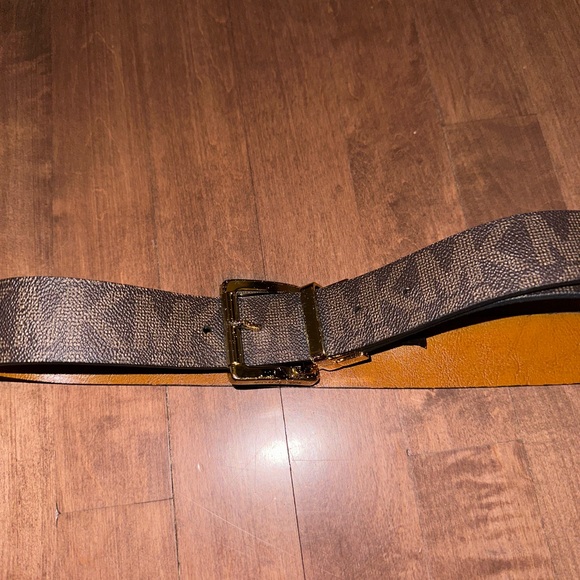 Michael Kors - Picture 3 of 5